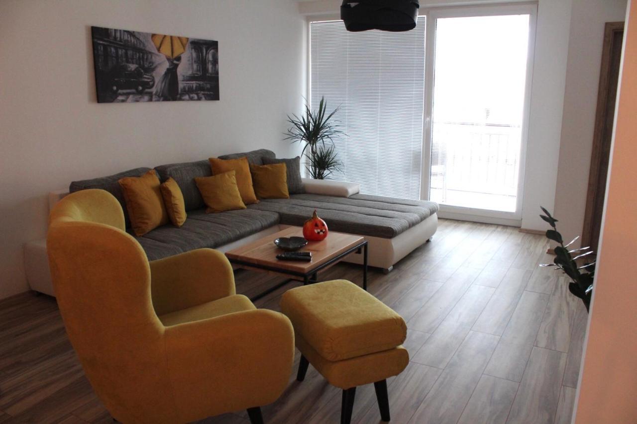 Apartment Anno Дунайска-Стреда Экстерьер фото