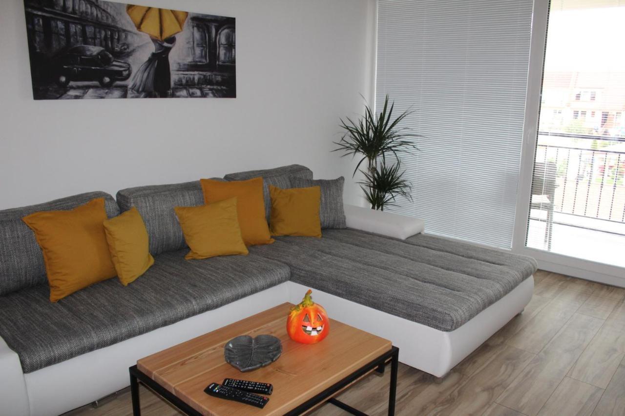 Apartment Anno Дунайска-Стреда Экстерьер фото